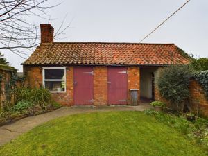 Outbuilding- click for photo gallery